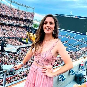 Meet your Posher, Lauren